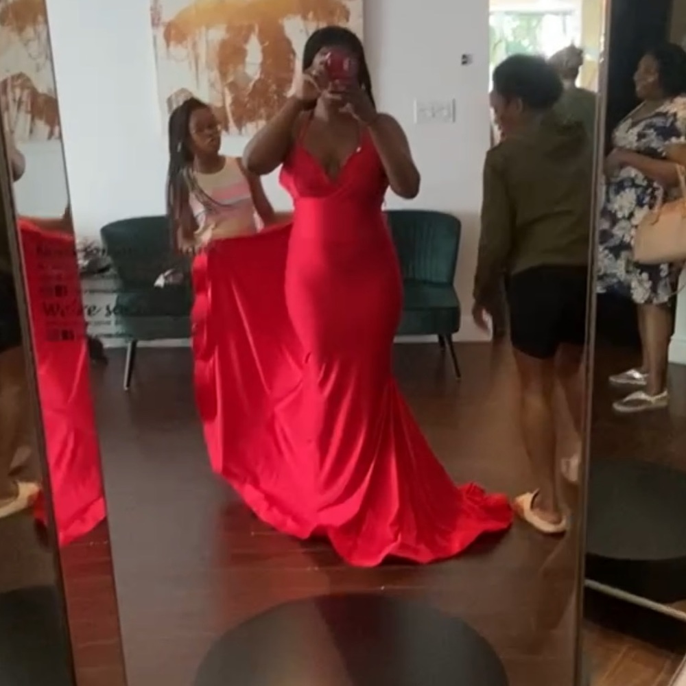 RED BACKLESS LONG PROM DRESS FOR SALE! - Picture 3 of 9